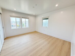 129 N Vendome St in Los Angeles, CA - Building Photo - Building Photo