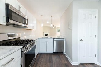 547 Harbor Lake Ct in Marietta, GA - Building Photo - Building Photo