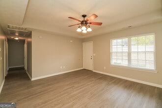 7 Mineral Springs Ct in Newnan, GA - Building Photo - Building Photo
