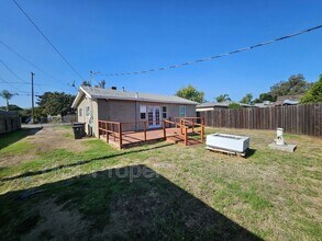 908 S Sinclair Ave in Stockton, CA - Building Photo - Building Photo