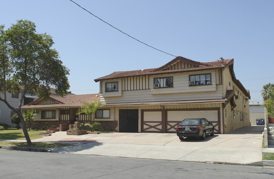 315 N 3rd St in Alhambra, CA - Building Photo