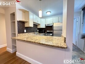 110 Lanark Rd, Unit 7 in Boston, MA - Building Photo