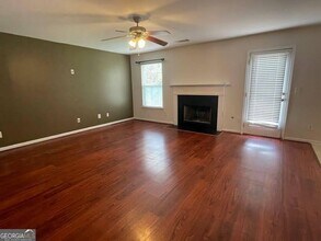 4332 Ash Tree St SW in Snellville, GA - Foto de edificio - Building Photo