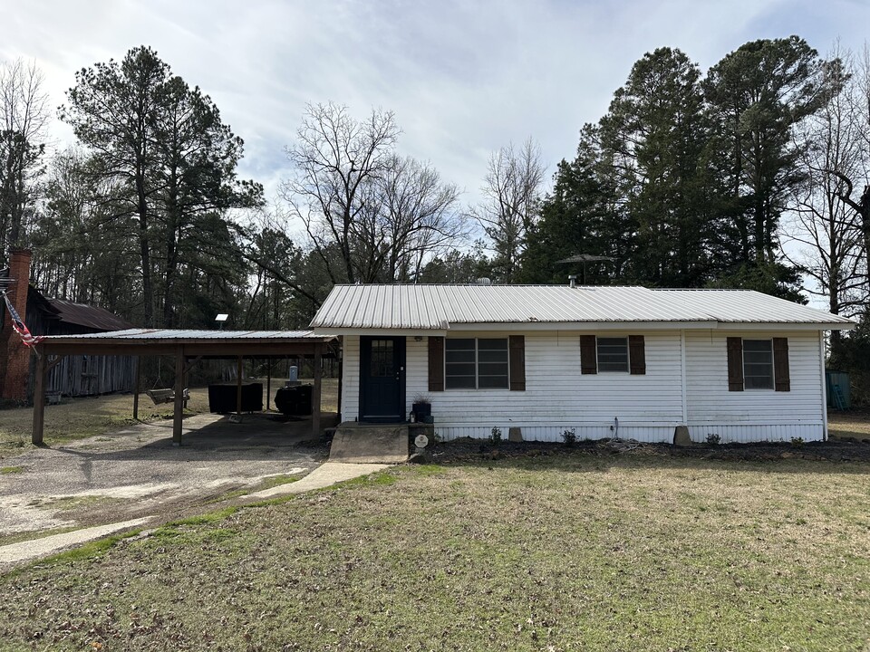 376 Oak Tree Rd in Ruston, LA - Foto de edificio