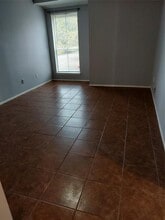 12615 Brookglade Cir in Houston, TX - Building Photo - Building Photo