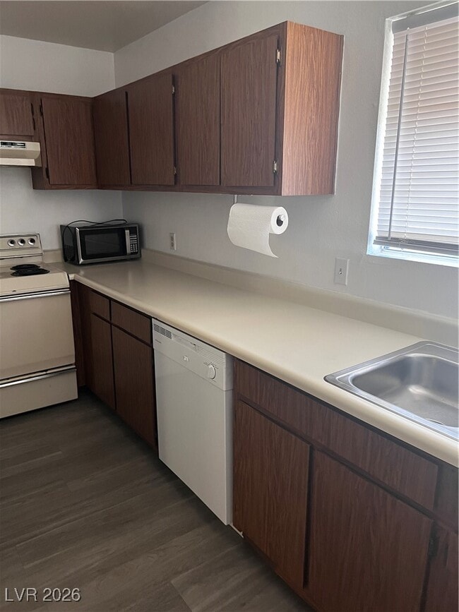 property at 1303 Darlene Way