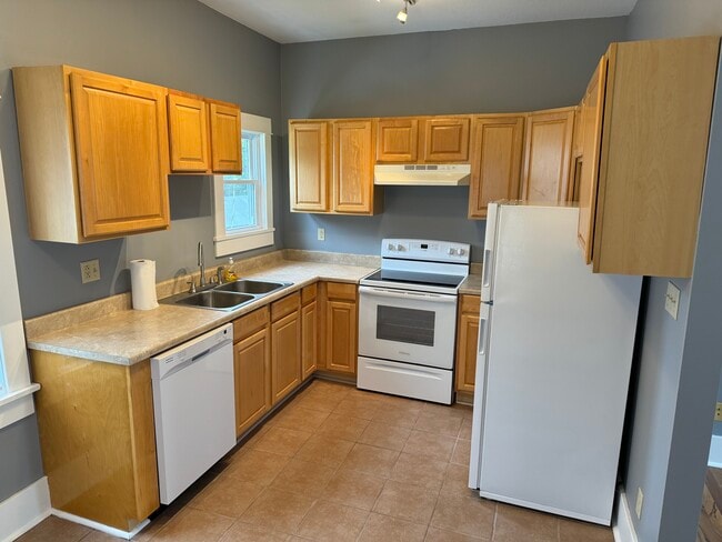 924 N 9th St in St. Joseph, MO - Building Photo - Building Photo