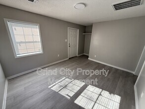 1157 N Belvedere Blvd in Memphis, TN - Building Photo - Building Photo