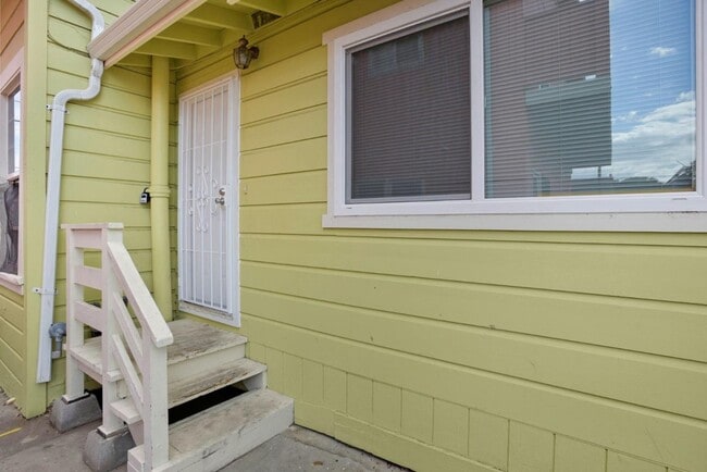 210 N Delaware St in San Mateo, CA - Building Photo - Building Photo