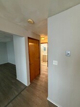 44 Young Ave in New York Mills, NY - Foto de edificio - Building Photo