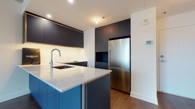 5505 Bd du Quartier in Brossard, QC - Building Photo - Building Photo