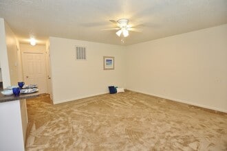 4420 Dunning Rd in Norfolk, VA - Building Photo - Building Photo
