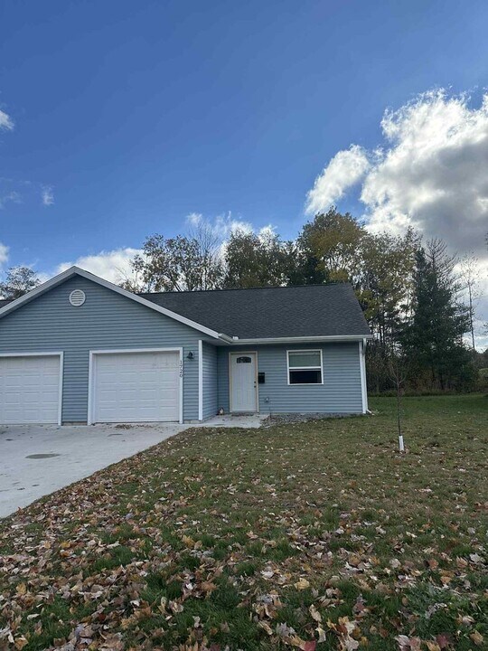 1720 3rd St N in Wisconsin Rapids, WI - Building Photo