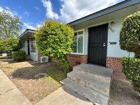 2700 N First St in Fresno, CA - Building Photo