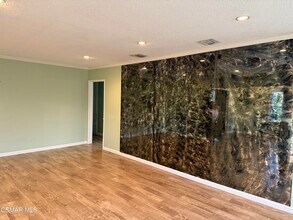 2018 W 108th St in Los Angeles, CA - Building Photo - Building Photo