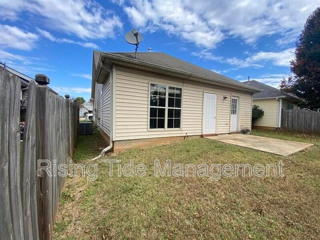 173 Creekstone Tr in Calera, AL - Building Photo - Building Photo