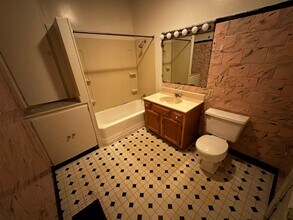 514 S Washington St in Bloomington, IN - Building Photo - Building Photo