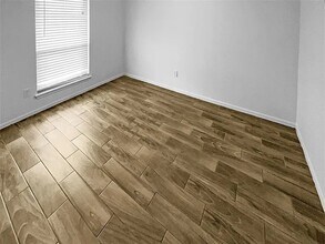 10217 S Hillcrest Dr in Oklahoma City, OK - Foto de edificio - Building Photo