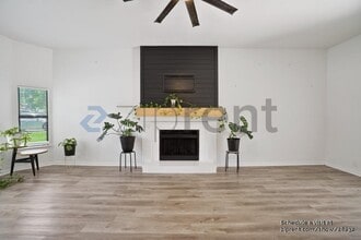 9830 Sugarloaf Dr in San Antonio, TX - Building Photo - Building Photo