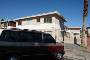 2117 Sunrise Ave in Las Vegas, NV - Foto de edificio - Building Photo