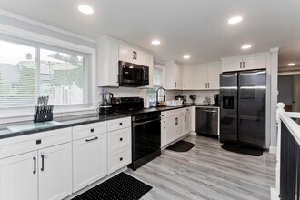 83 Chalmers St in Springfield, MA - Building Photo - Building Photo