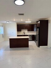 11601 NW 58th Pl in Hialeah, FL - Building Photo - Building Photo
