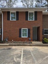 4512 Golf Vista Cir in Decatur, GA - Building Photo