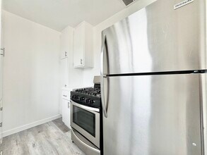 1917 W Martin Luther King Jr Blvd-Unit -8 in Los Angeles, CA - Building Photo - Building Photo