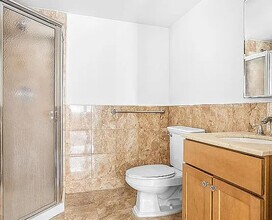 163 St Nicholas Ave in New York, NY - Building Photo - Building Photo