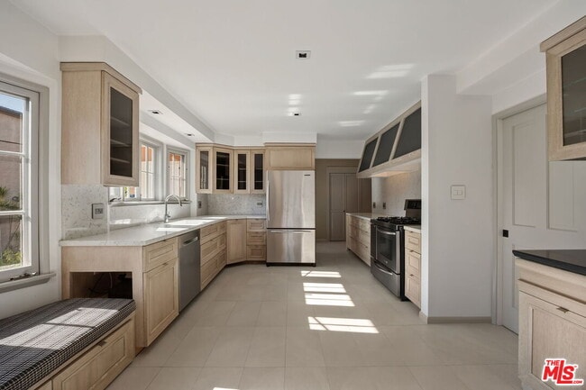 property at 450 Smithwood Dr