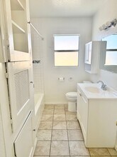 658-660 S Johnson Ave in El Cajon, CA - Building Photo - Building Photo