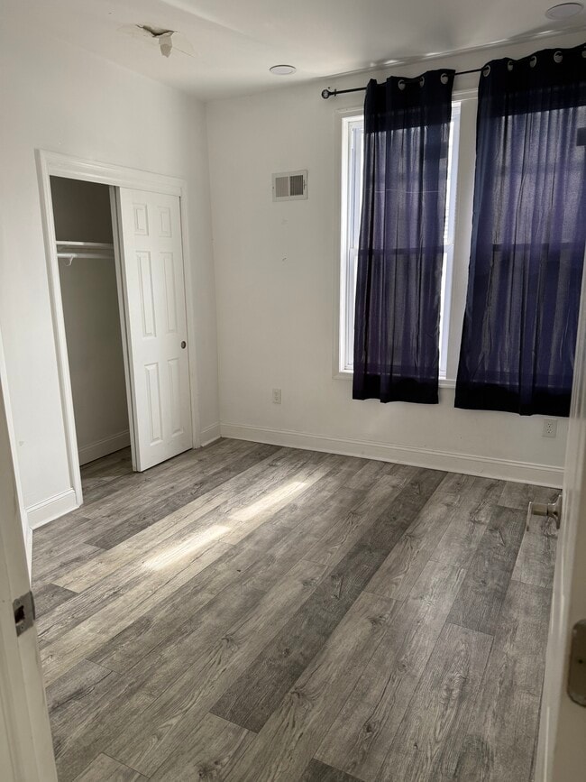 4500 N Carlisle St in Philadelphia, PA - Building Photo - Building Photo