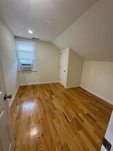 510 W Main St in Stamford, CT - Foto de edificio - Building Photo