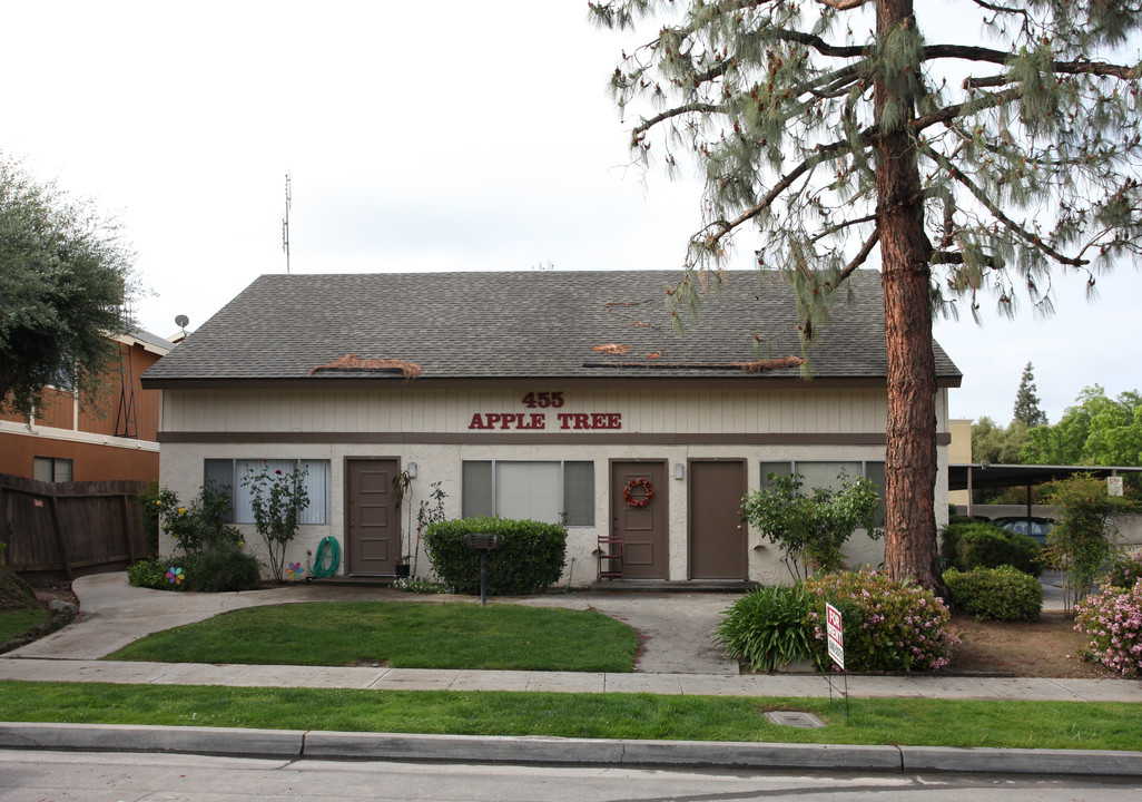 Appletree Apartments in Fresno, CA - Building Photo