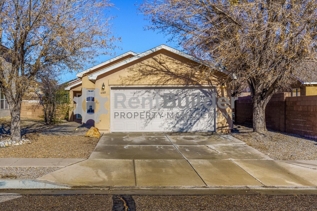 6305 Scottsdale Ave NW in Albuquerque, NM - Building Photo