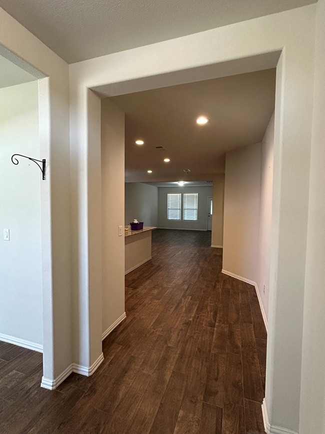 1713 Twin Falls Dr in Odessa, TX - Building Photo - Building Photo