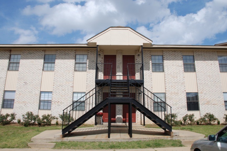 Winsor Place Apartments in Troy, AL - Building Photo