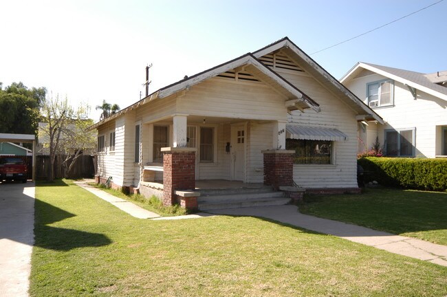 427-427 1/2 Fillmore St in Fillmore, CA - Foto de edificio - Building Photo