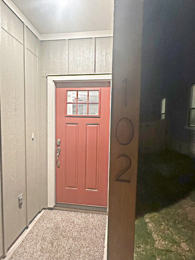 7711 Briarwood Pass-Unit -Unit 102 in San Antonio, TX - Building Photo - Building Photo