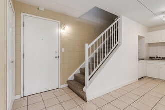 Hillsboro Place in Calgary, AB - Building Photo - Building Photo