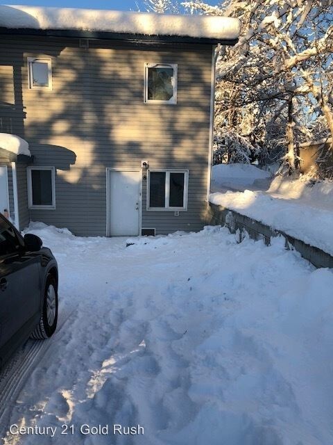 604 2nd St in Fairbanks, AK - Building Photo