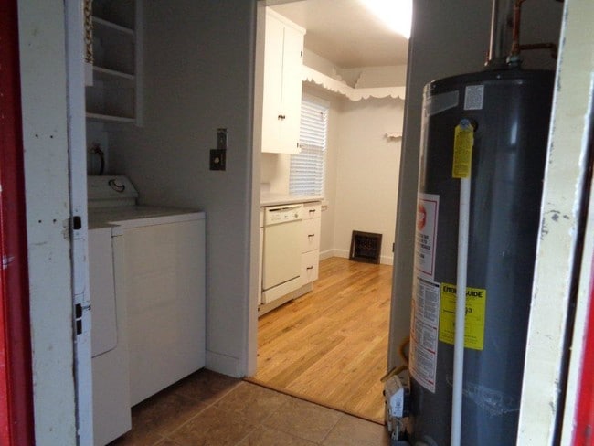 916 W Adams Ave, Unit 0 in Pueblo, CO - Foto de edificio - Building Photo