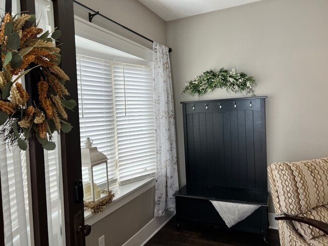 283 S Michigan Ave in Bradley, IL - Building Photo - Building Photo