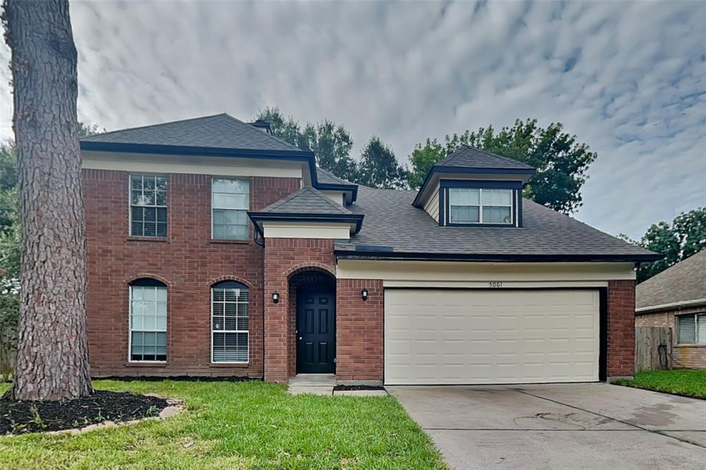 5061 Stewart Dr in Katy, TX - Building Photo