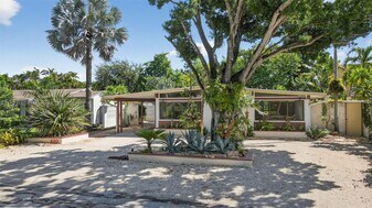 630 NE 14th Ave in Fort Lauderdale, FL - Building Photo