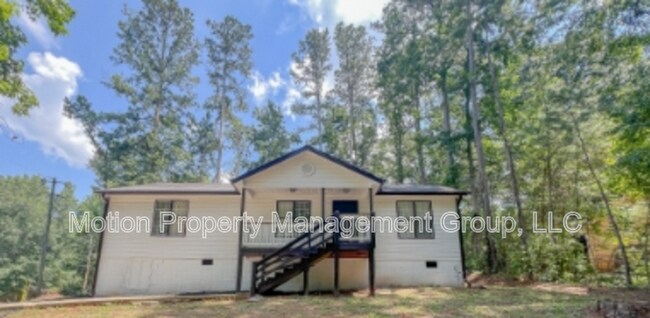 property at 7155 Pineneedle Dr SW
