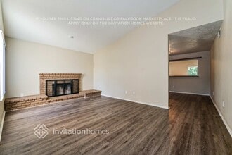 20827 Calwood St in Santa Clarita, CA - Foto de edificio - Building Photo