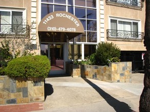 Rochester Towers in Los Angeles, CA - Foto de edificio - Building Photo