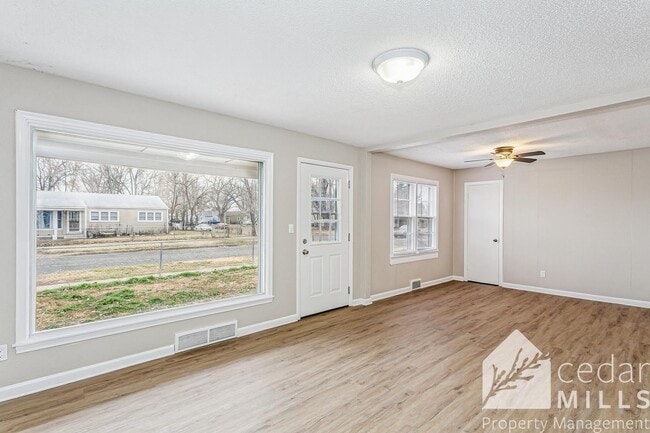 3450 S Osage St in Wichita, KS - Building Photo - Building Photo