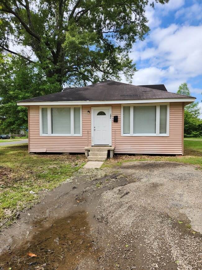 property at 2703 Linwood St